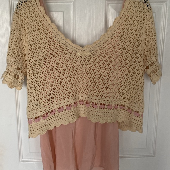 Polo Jeans company cream loose knit sweater with pink silk tank underneath - Picture 5 of 5